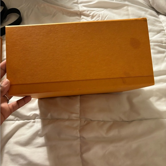 Authentic LV Box - Picture 3 of 4
